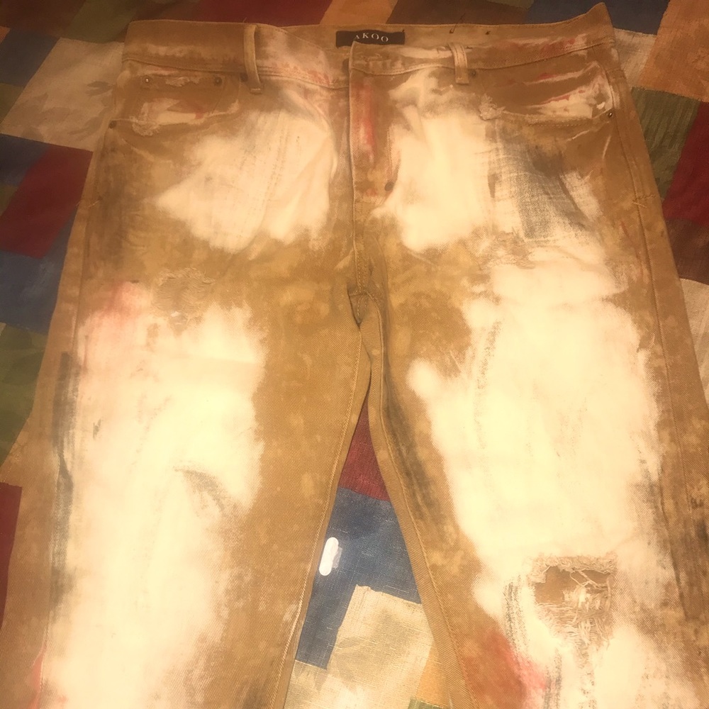 Akoo Jeans